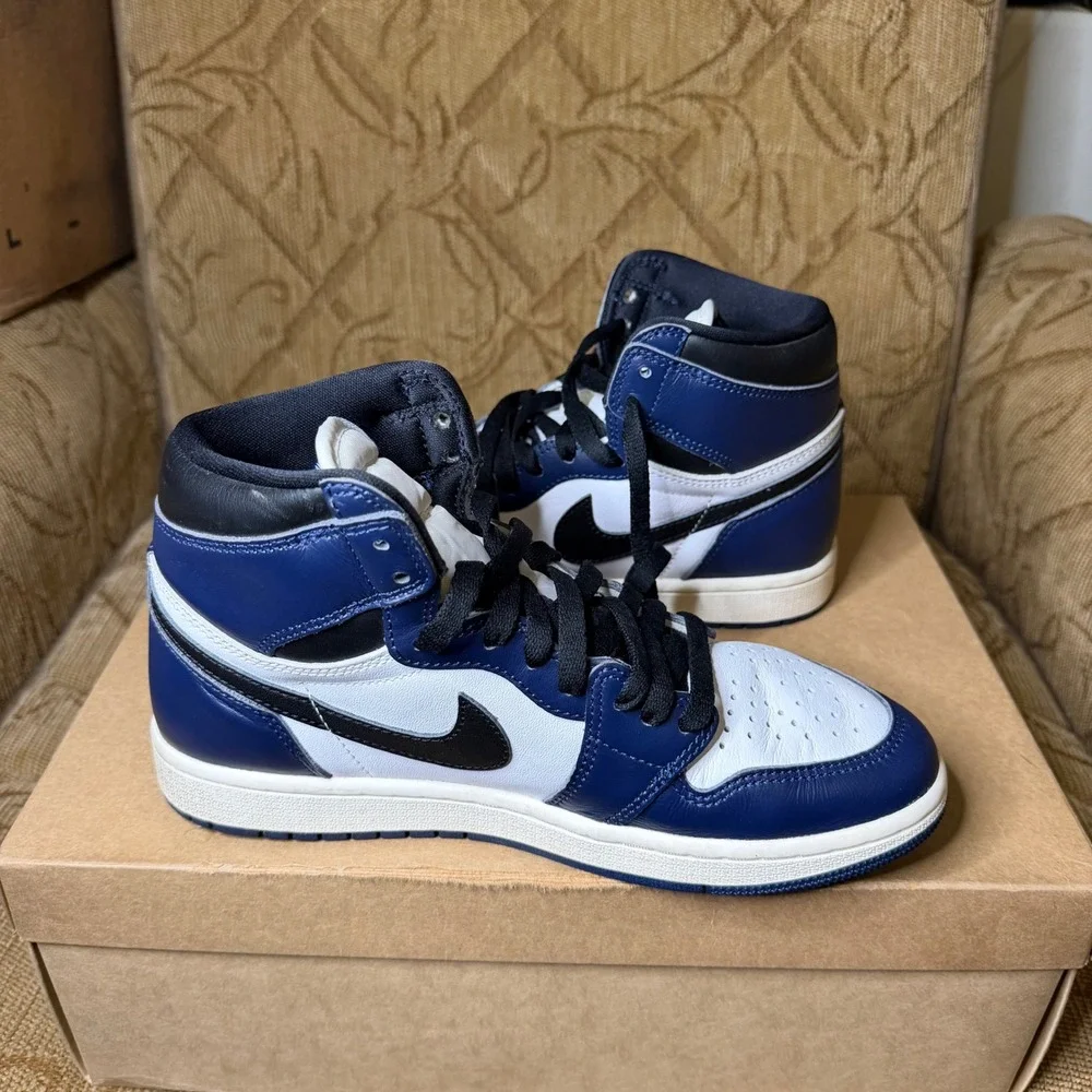 Nike Air Jordan 1 Retro High OG Midnight Navy DZ5485-401 Mens 7 Womens 8.5